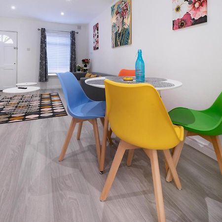Pass The Keys - Bright & Airy 2Br 2Bath Apt In Perfect Location بلفاست المظهر الخارجي الصورة