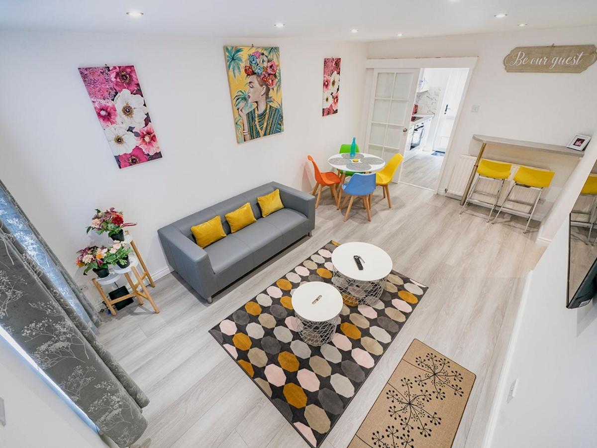 Pass The Keys - Bright & Airy 2Br 2Bath Apt In Perfect Location بلفاست المظهر الخارجي الصورة