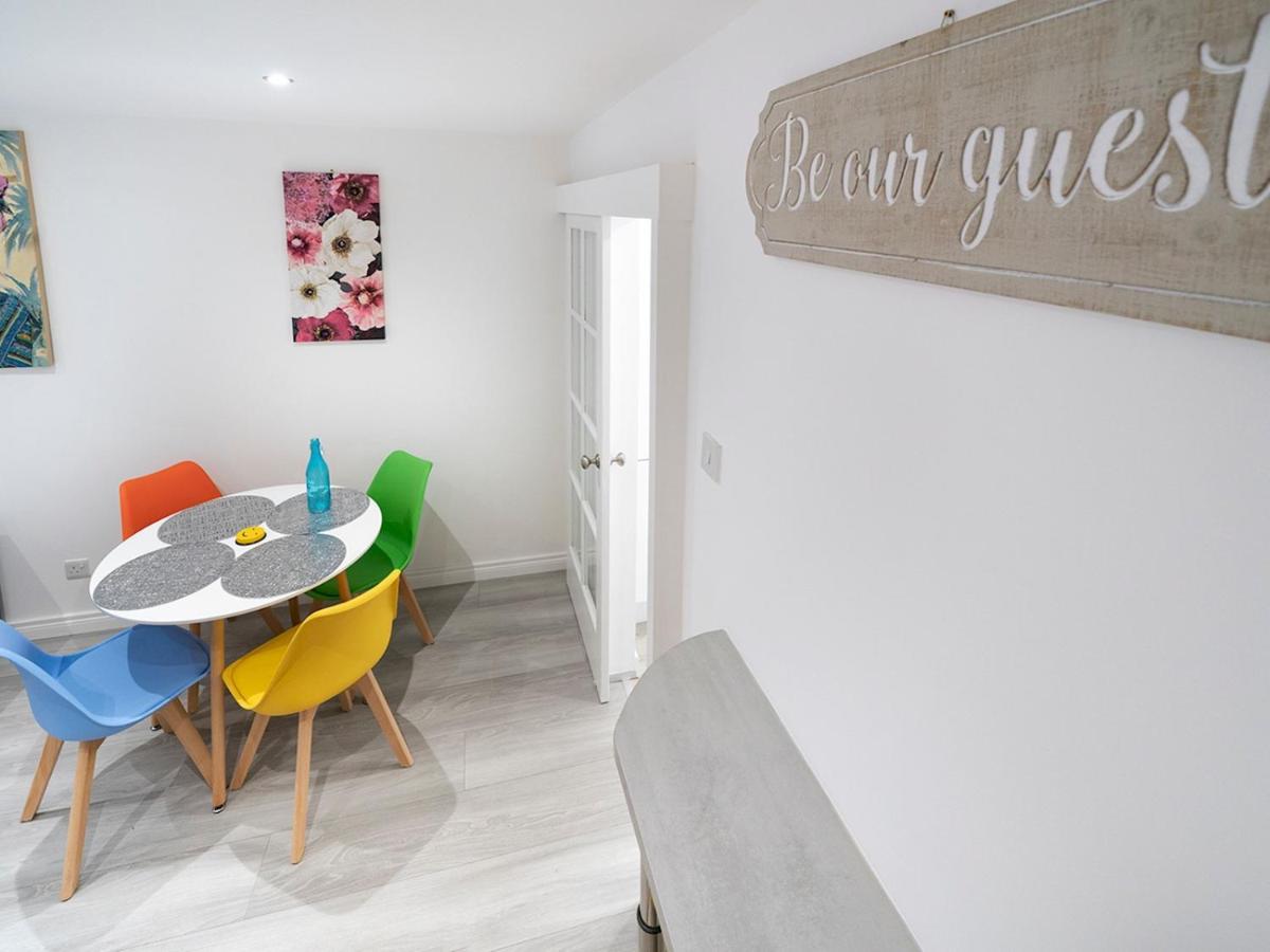 Pass The Keys - Bright & Airy 2Br 2Bath Apt In Perfect Location بلفاست المظهر الخارجي الصورة